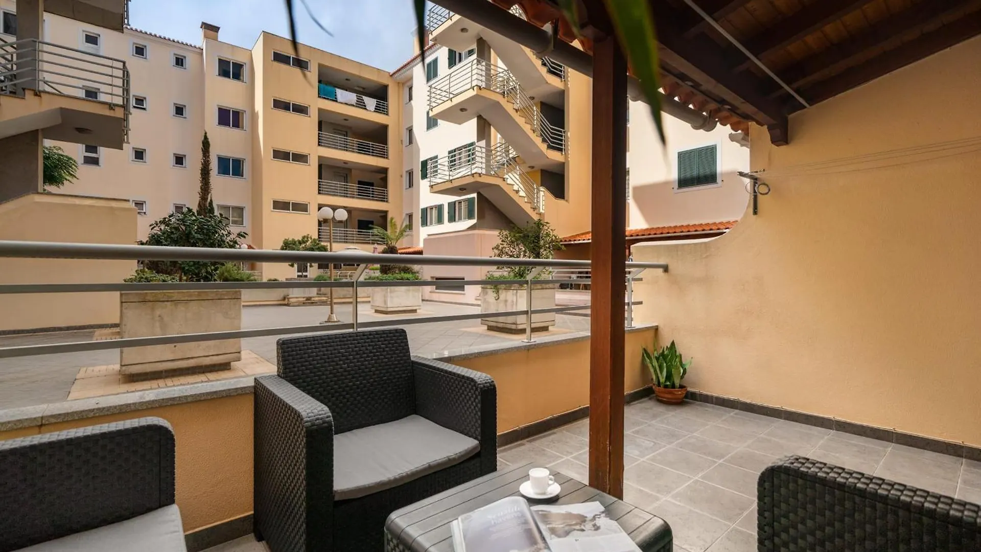 Canico Golden By An Island Apart Appartement Caniço
